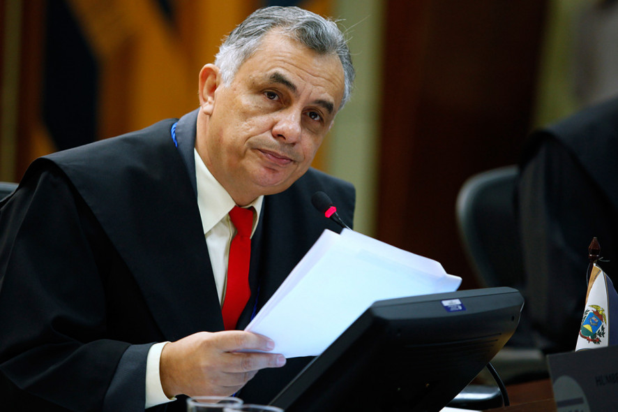 Justiça intima Bosaipo em mais uma ação para ressarcir R$ 941 mil