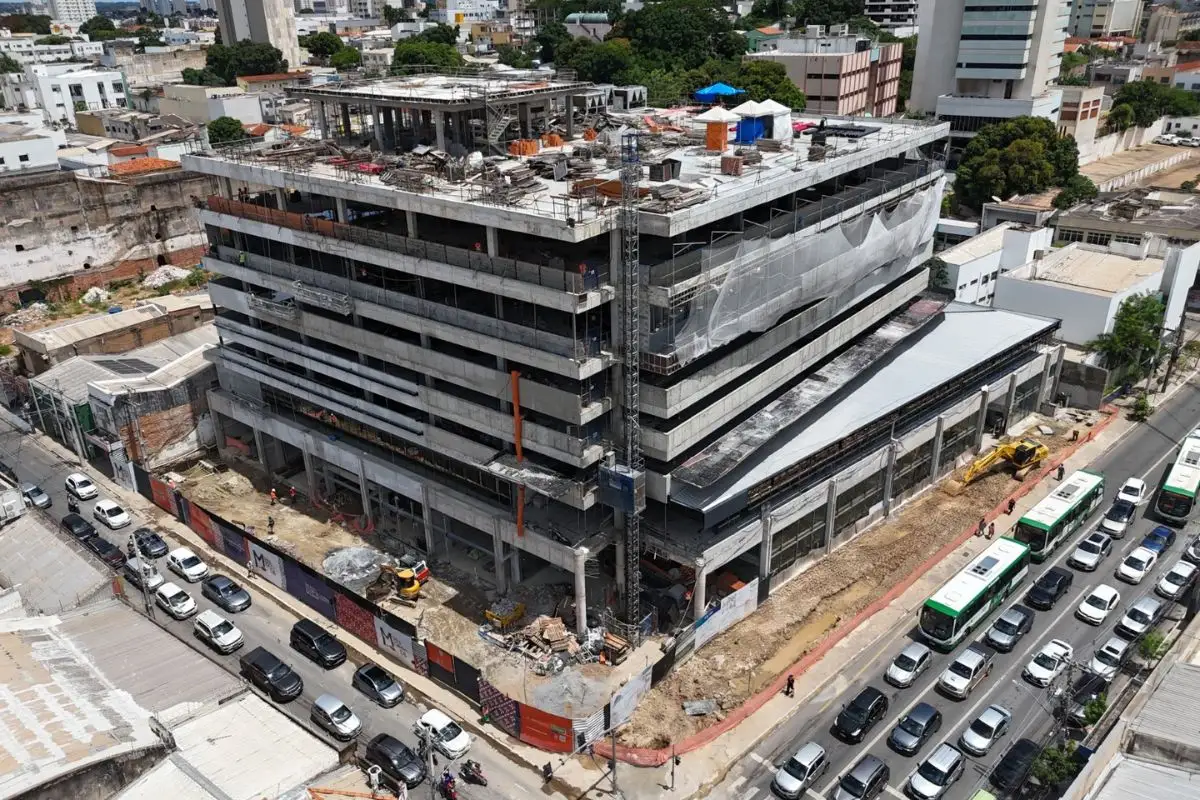Em construção, Mercado Municipal terá rooftop, 100 lojas e vista 360° em Cuiabá; veja obra