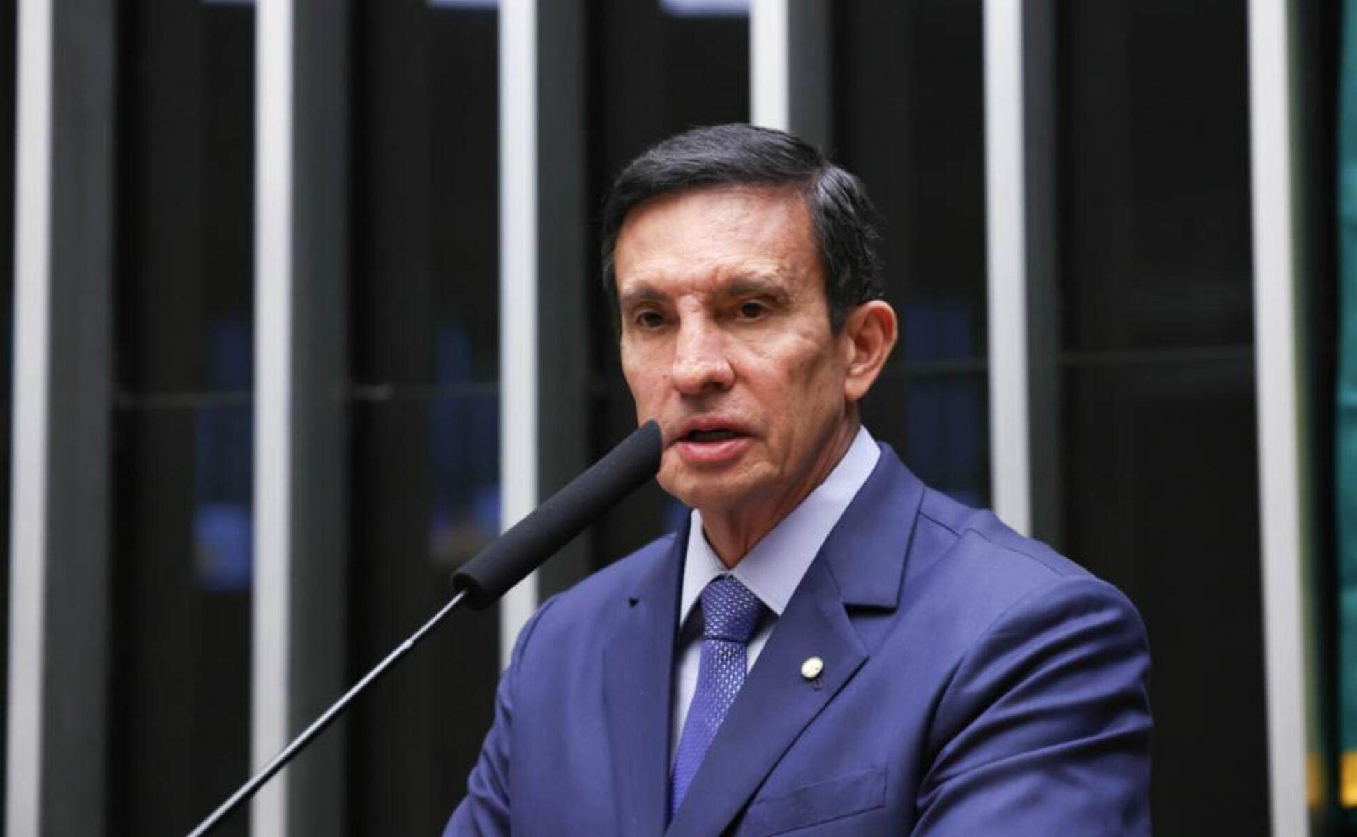 Deputado propõe subcomissão para acompanhar liquidação do Banco Master