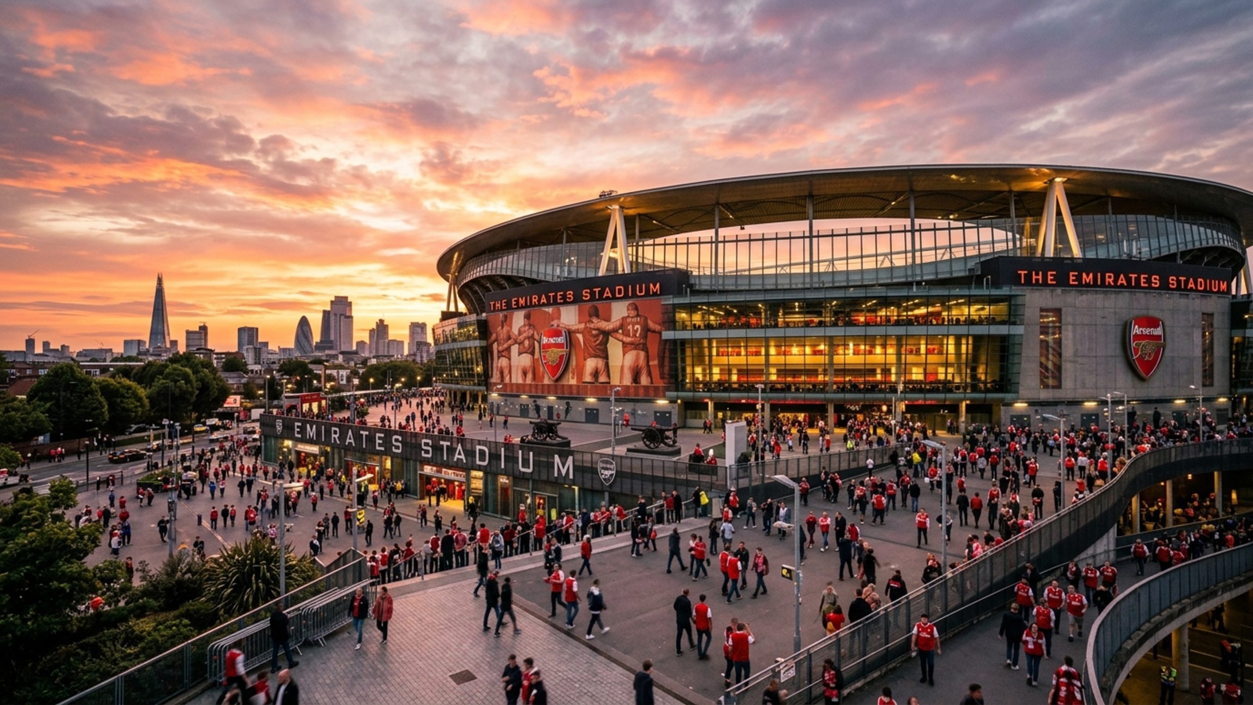 A moderna arena de 60 mil lugares serve de fortaleza para o Arsenal, o tradicional clube 13 vezes campeão inglês na capital britânica