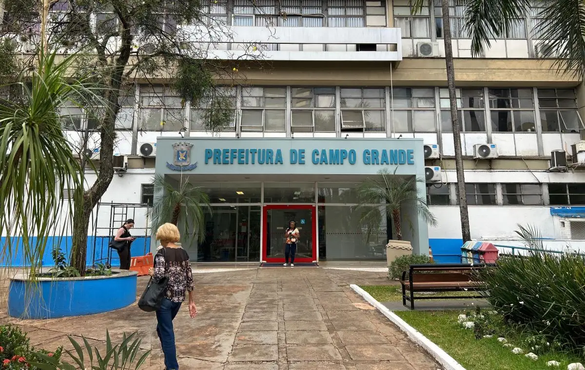 Prefeitura prorroga corte de gastos e mantém expediente reduzido em Campo Grande