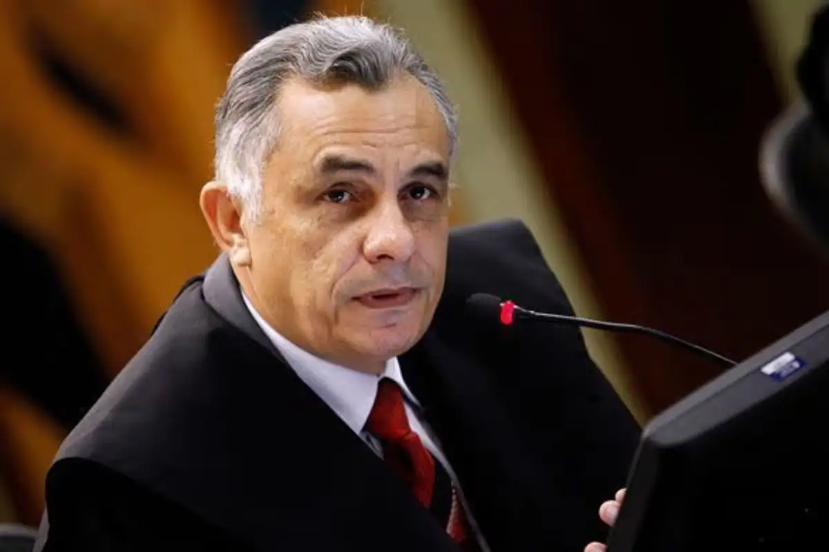 Desvio na ALMT: Justiça cobra R$ 9,7 milhões de ex-deputado em caso envolvendo rádio de Arcanjo