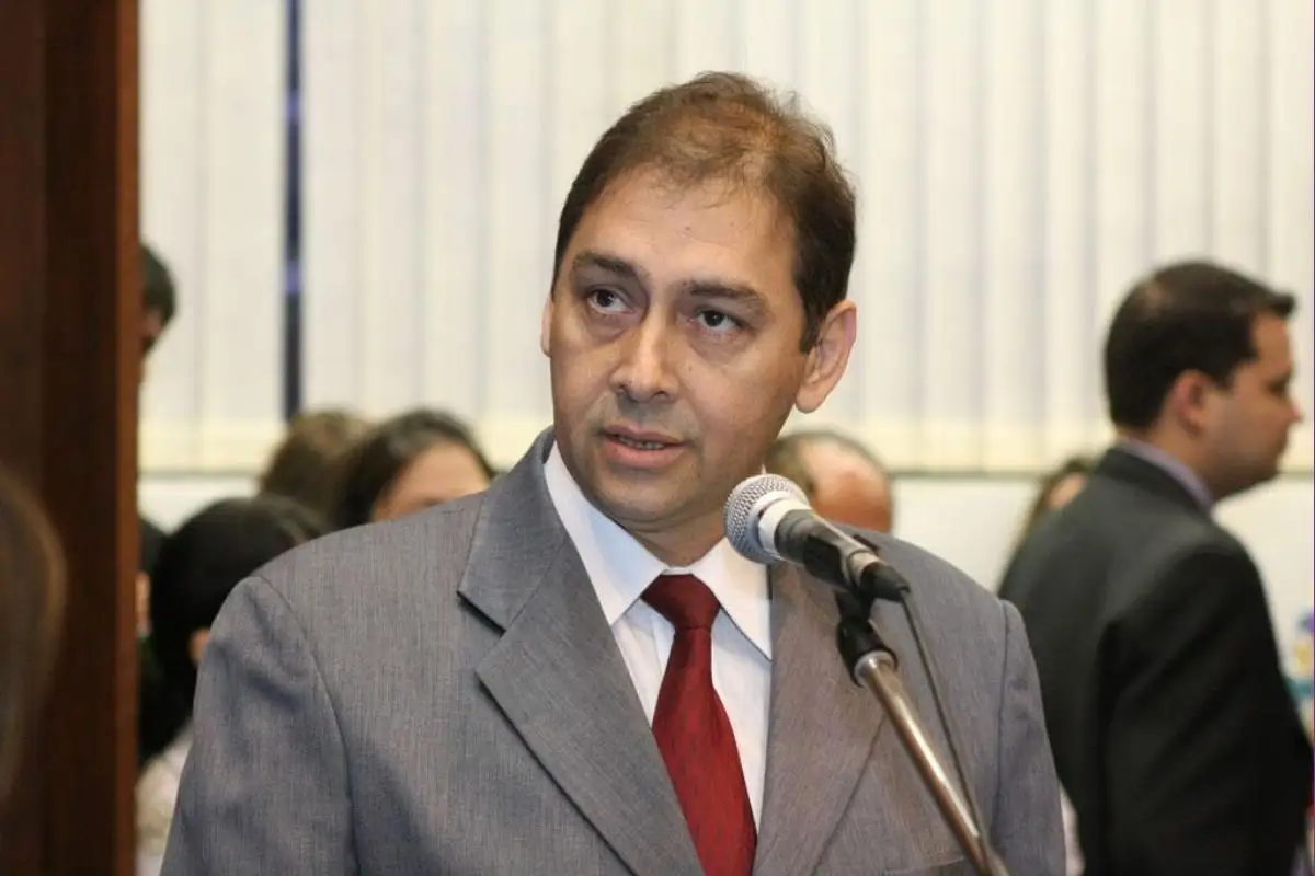 Câmara decreta luto e família divulga detalhes de velório de Alcides Bernal