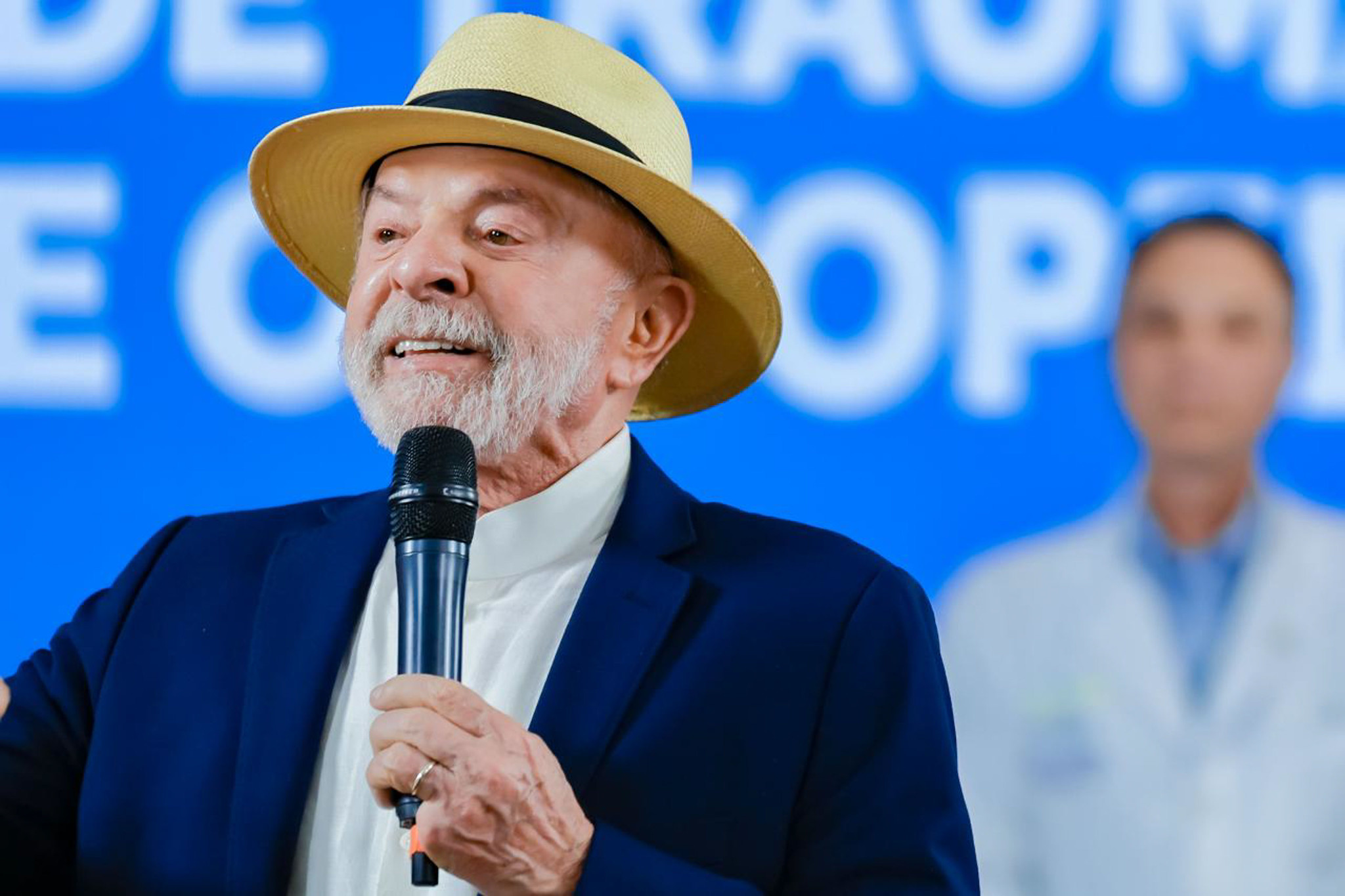 “Ninguém vai ganhar do Brasil mentindo”, diz Lula