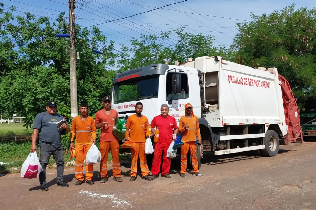 MT acrescenta feriado para garis em lei que trata da categoria