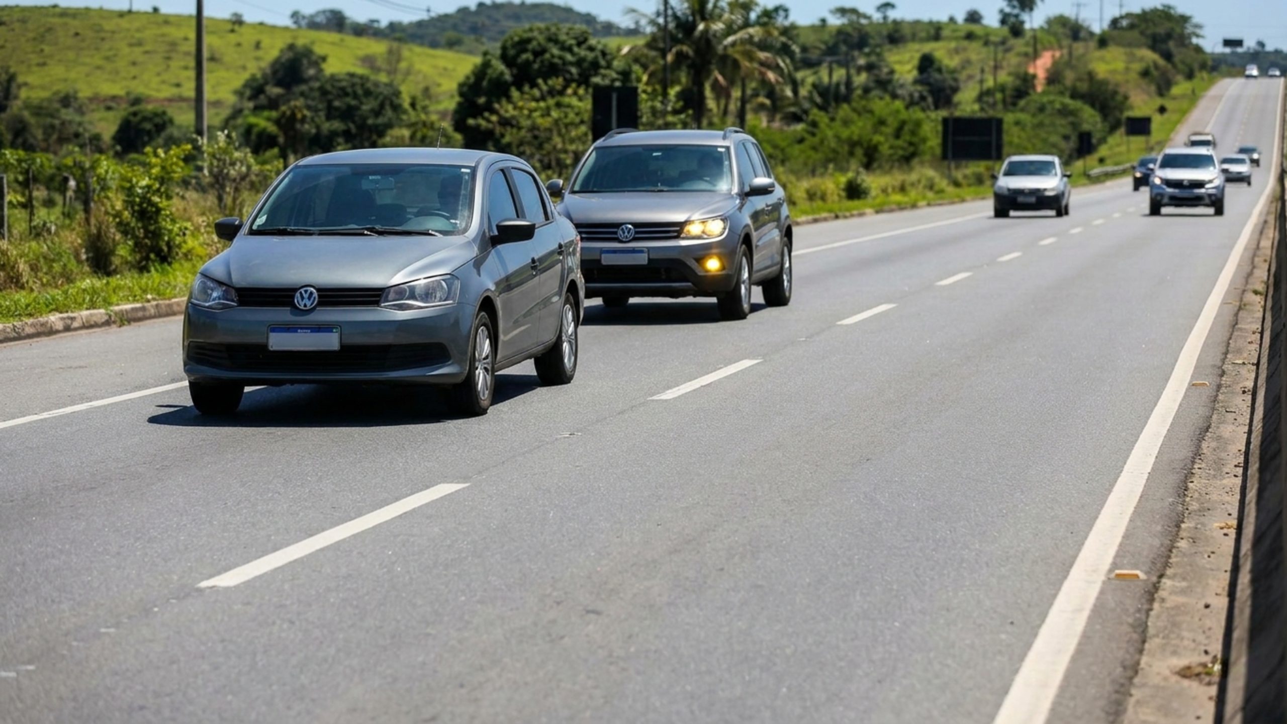Motoristas que não dão passagem quando outro veículo pede ultrapassagem devem conhecer o Art. 198 do Código de Trânsito Brasileiro