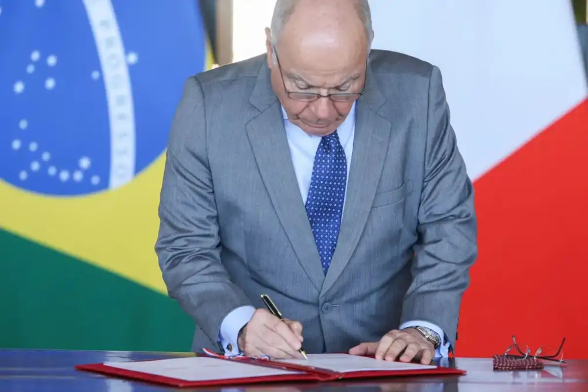 Itamaraty vê risco de ação militar dos EUA no Brasil após PCC e CV virarem terroristas