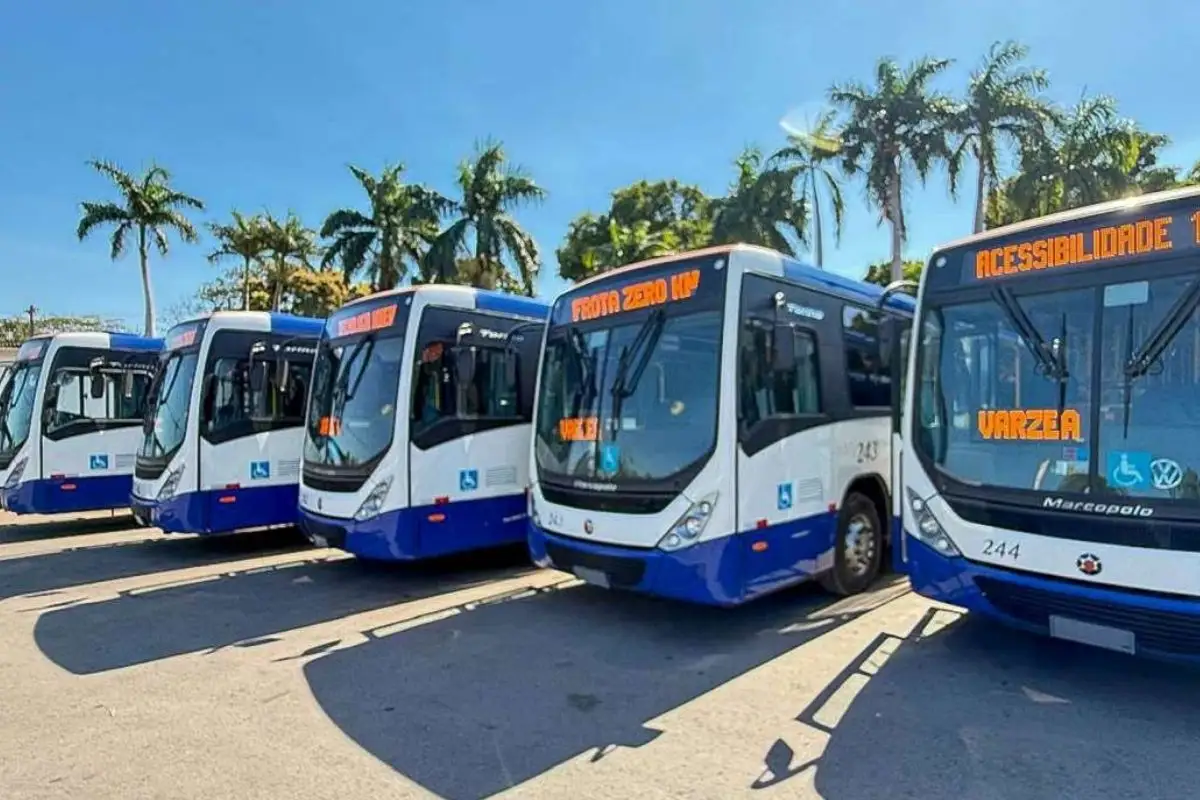 Onibus Varzea Grande foto prefeitura de varzea grande