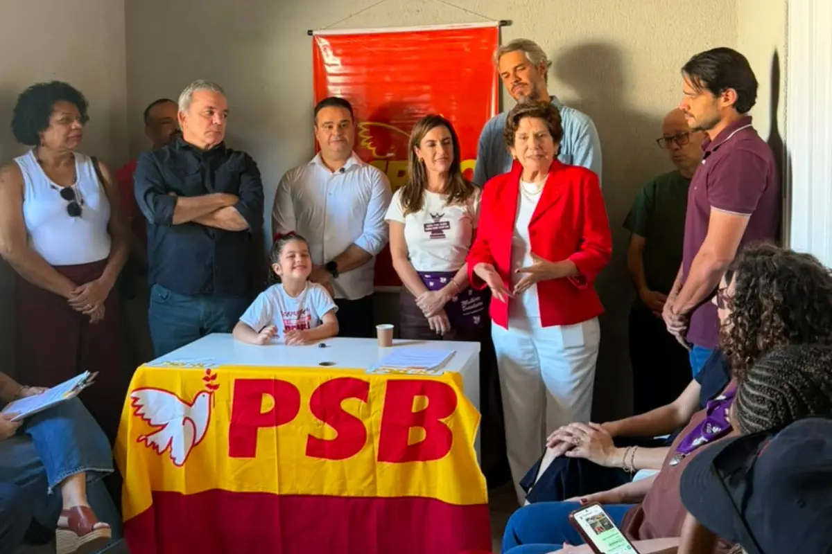 Soraya Thronicke apresenta suplentes ao Senado e oficializa chapa com empresário do PT e ex-prefeita de MS