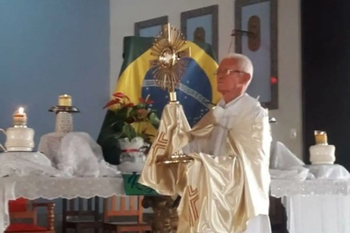 Cidades de MT criam feriados em homenagem a santo e padre