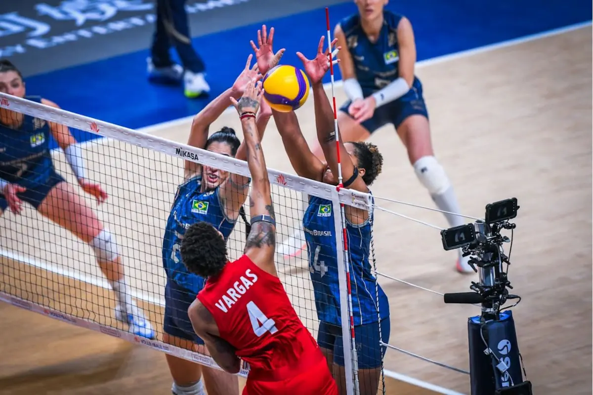 Brasil perde para a Turquia na final da Liga das Nações de Vôlei e fica com a prata