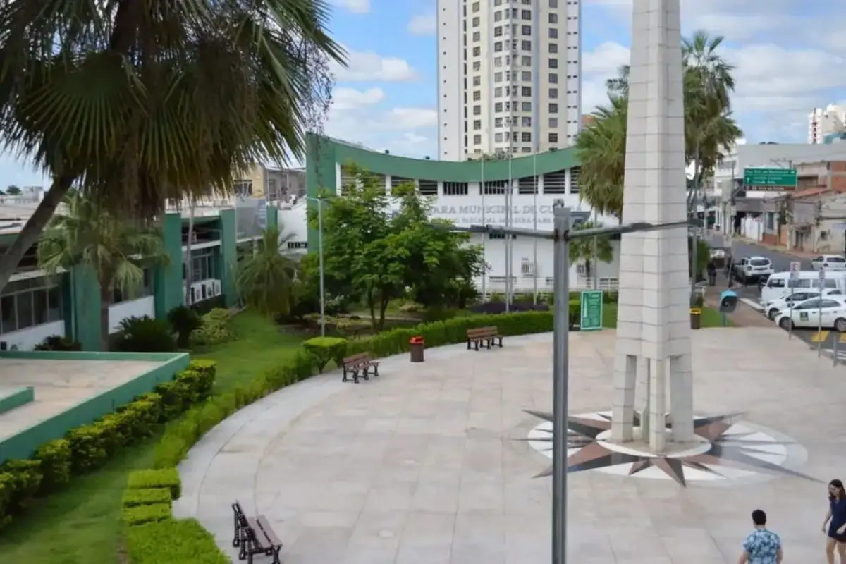Projeto autoriza Câmara de Cuiabá a custear passagem de vereadores para acompanhar o prefeito em missão internacional no Emirados Árabes. (Foto: Ascom/Câmara)