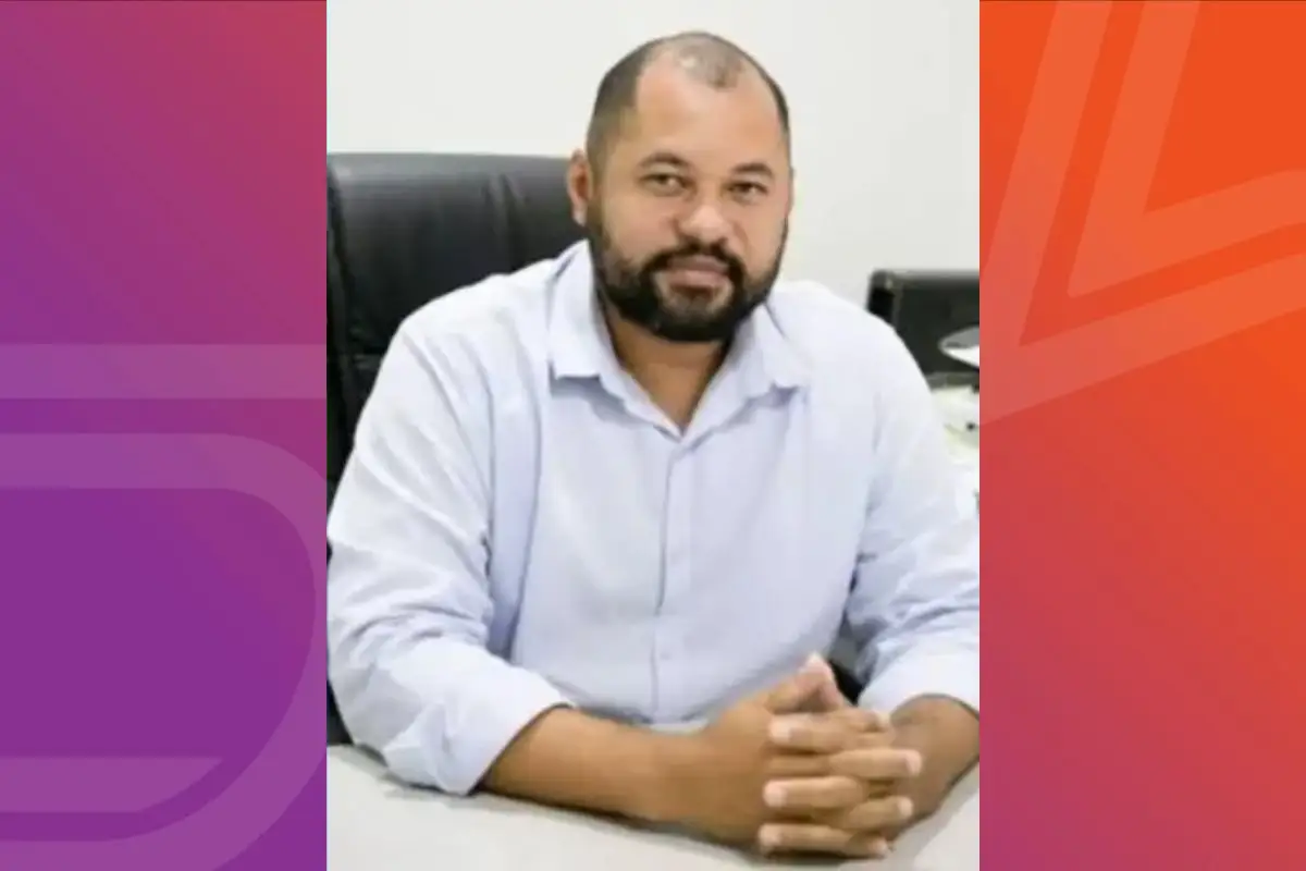 Secretário de Obras é afastado ao ser alvo de operação e ter R$ 17 mil apreendidos em casa