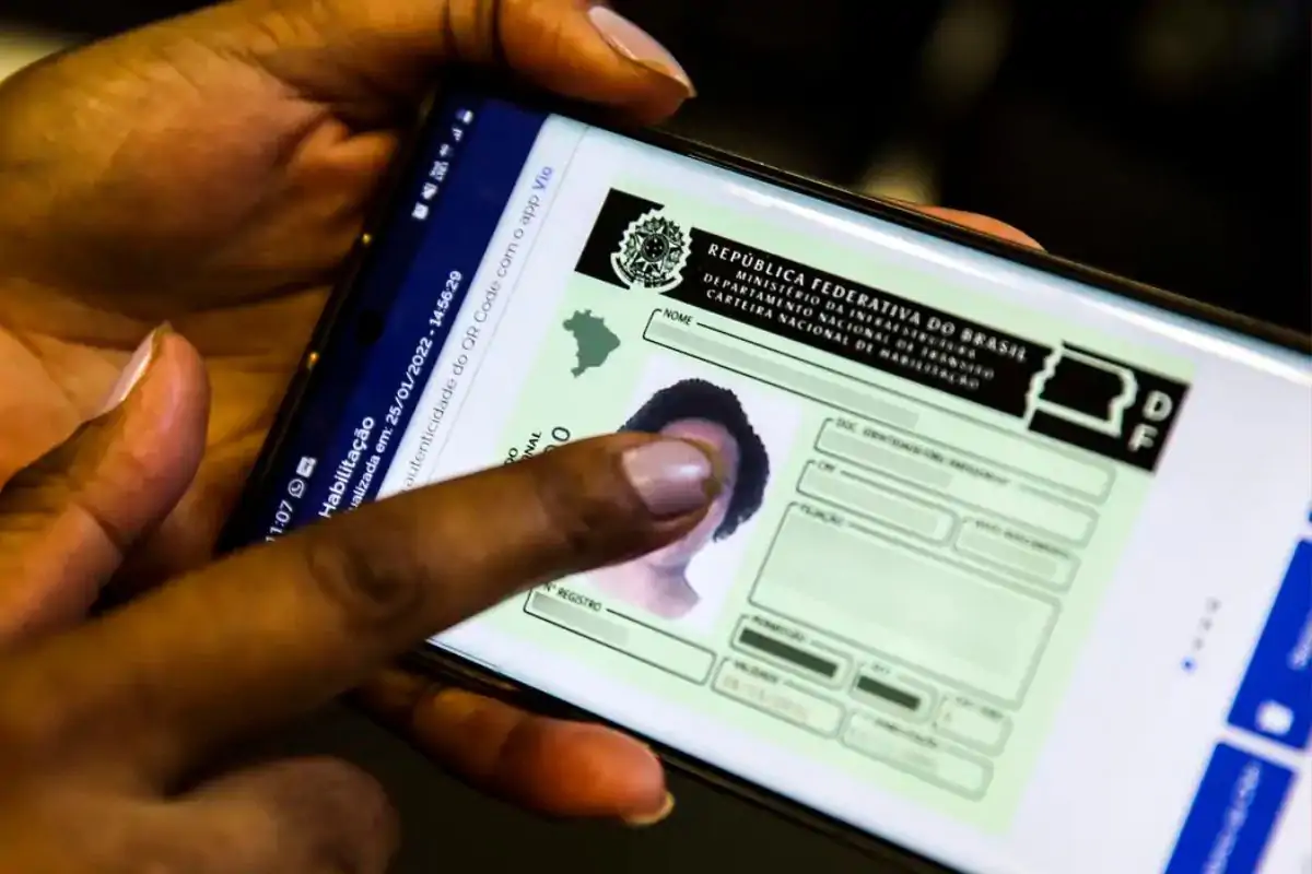 Motorista com CPF irregular pode ter uma surpresa ao tentar manter a CNH