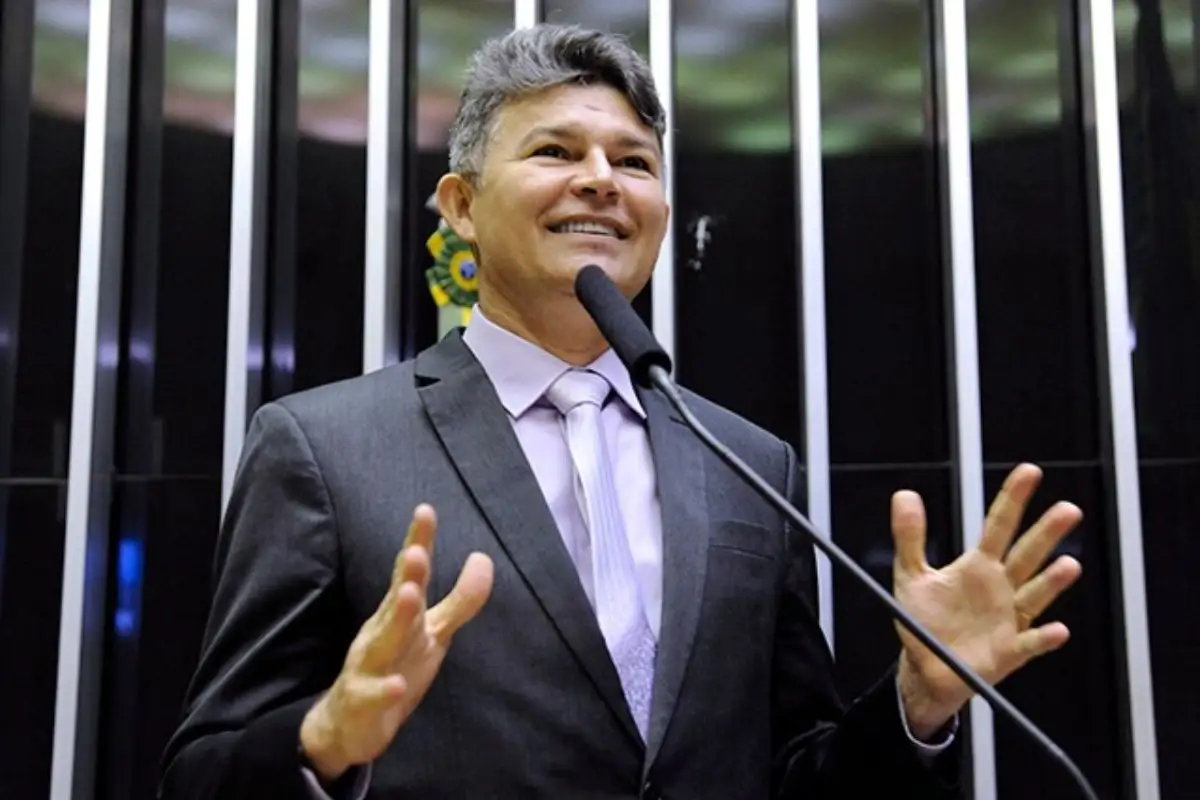 José Medeiros