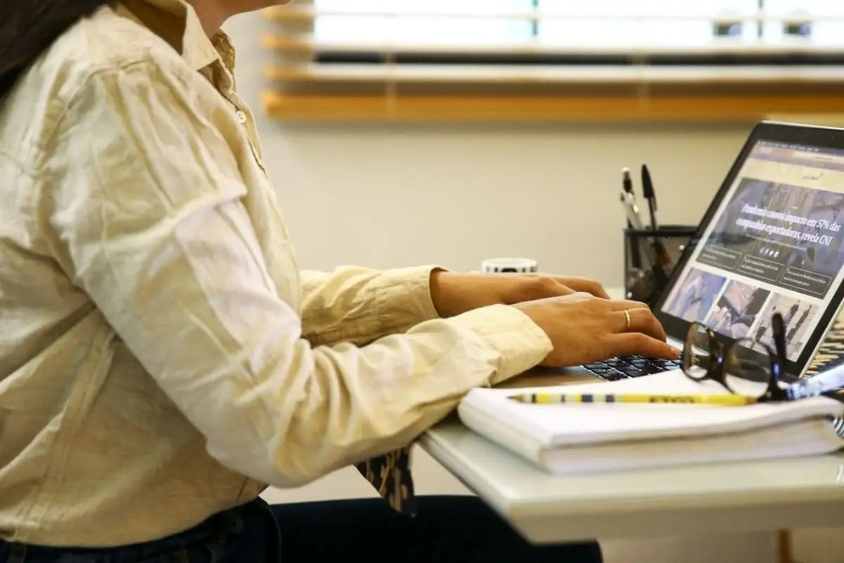 Trabalhadores podem optar por vender suas férias e receber valores extras. (Foto: Agência Brasil)