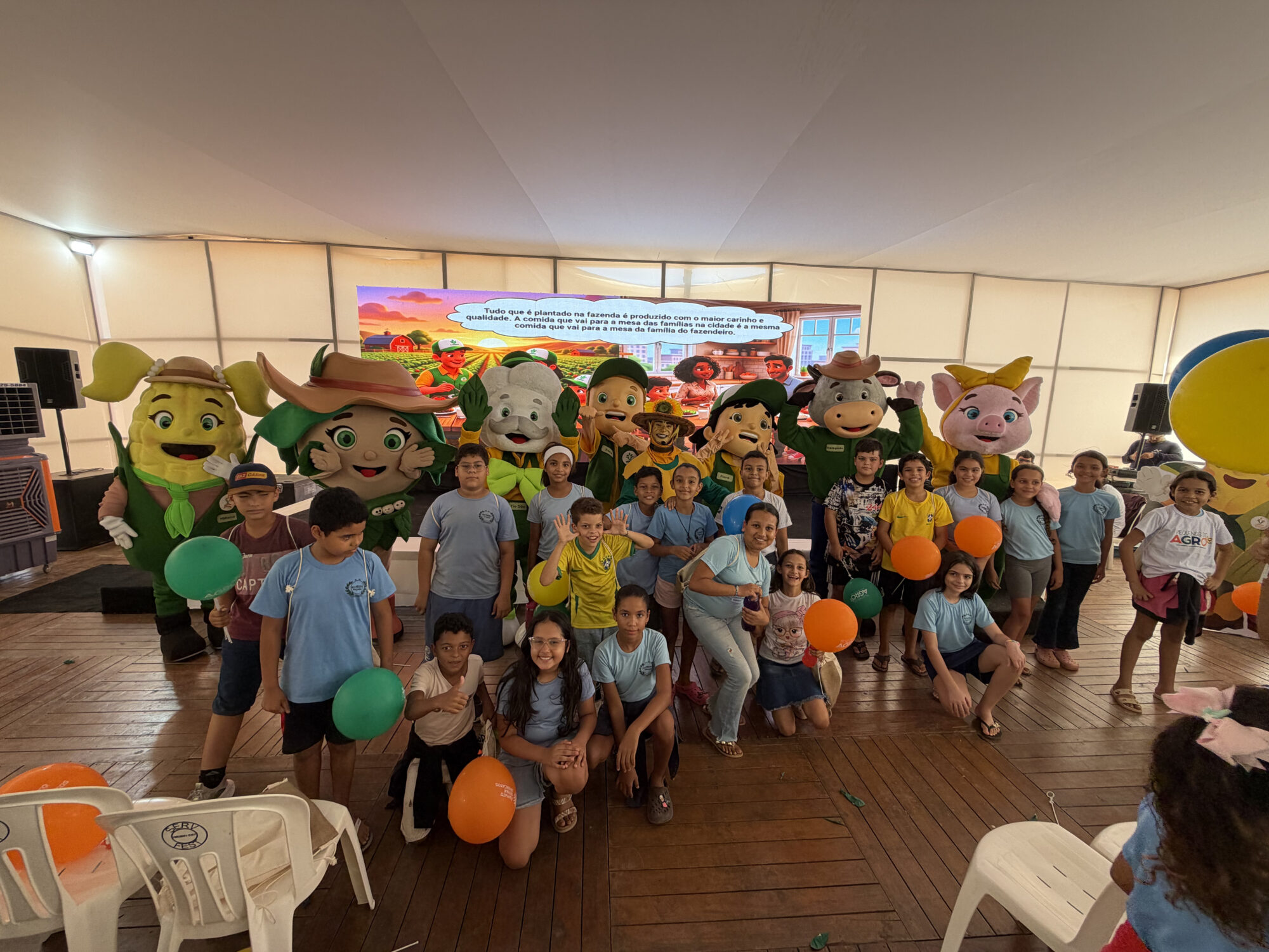 Sistema Famato | Pequenos do Agro leva educação sobre o campo a mais de mil crianças durante a Tecnoalta