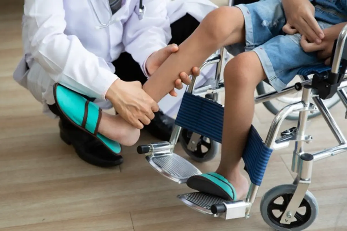 Novo medicamento para distrofia muscular ajuda a preservar a capacidade motora de crianças e adultos