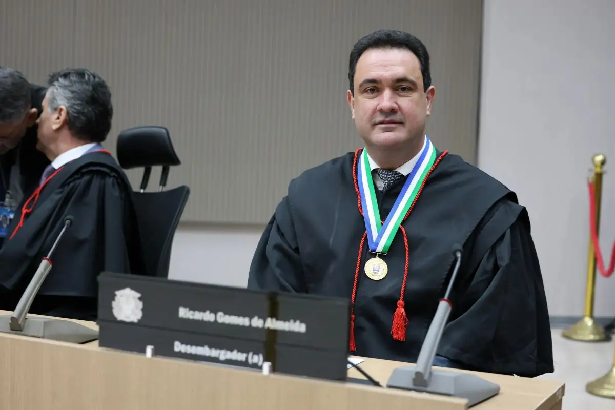 Ricardo Gomes de Almeida afirmou que os fatos investigados se referem ao período em que atuava como advogado, negou irregularidades e informou que teve o passaporte retido durante a Operação Heritage. - Foto: TJMT