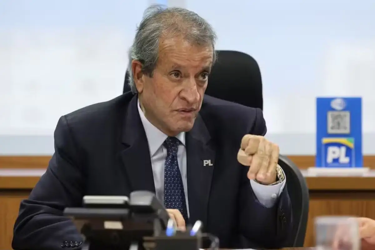 PL nacional proíbe filiados de pedir votos para candidatos de outros partidos em MT