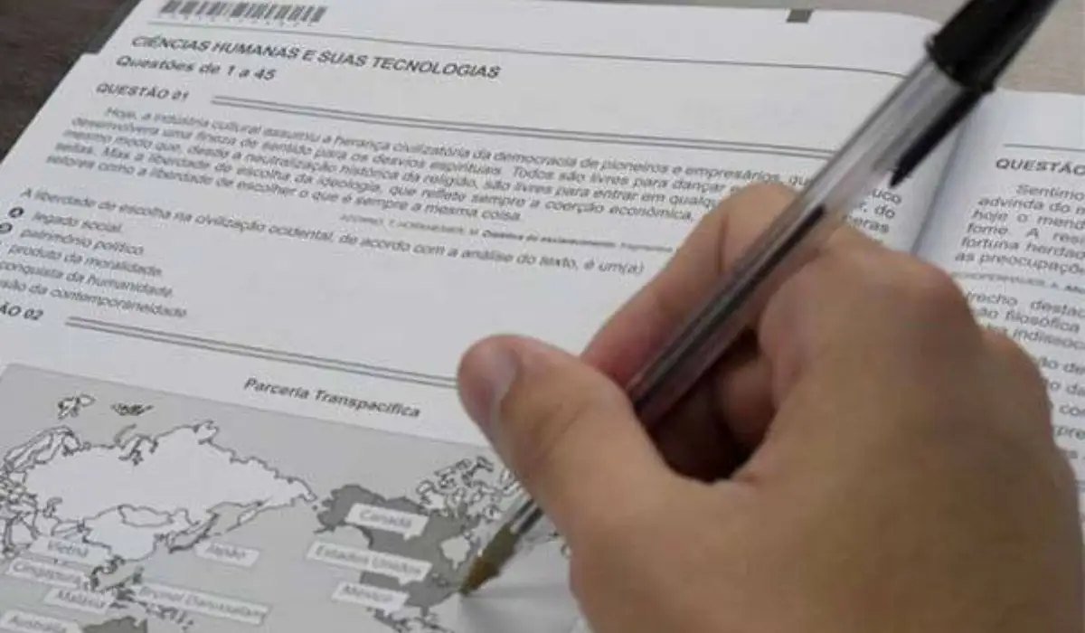 Como brasileiros que moram em 11 países podem concluir os estudos de graça e sem sair do exterior | (Foto: Ilustrativa) encceja