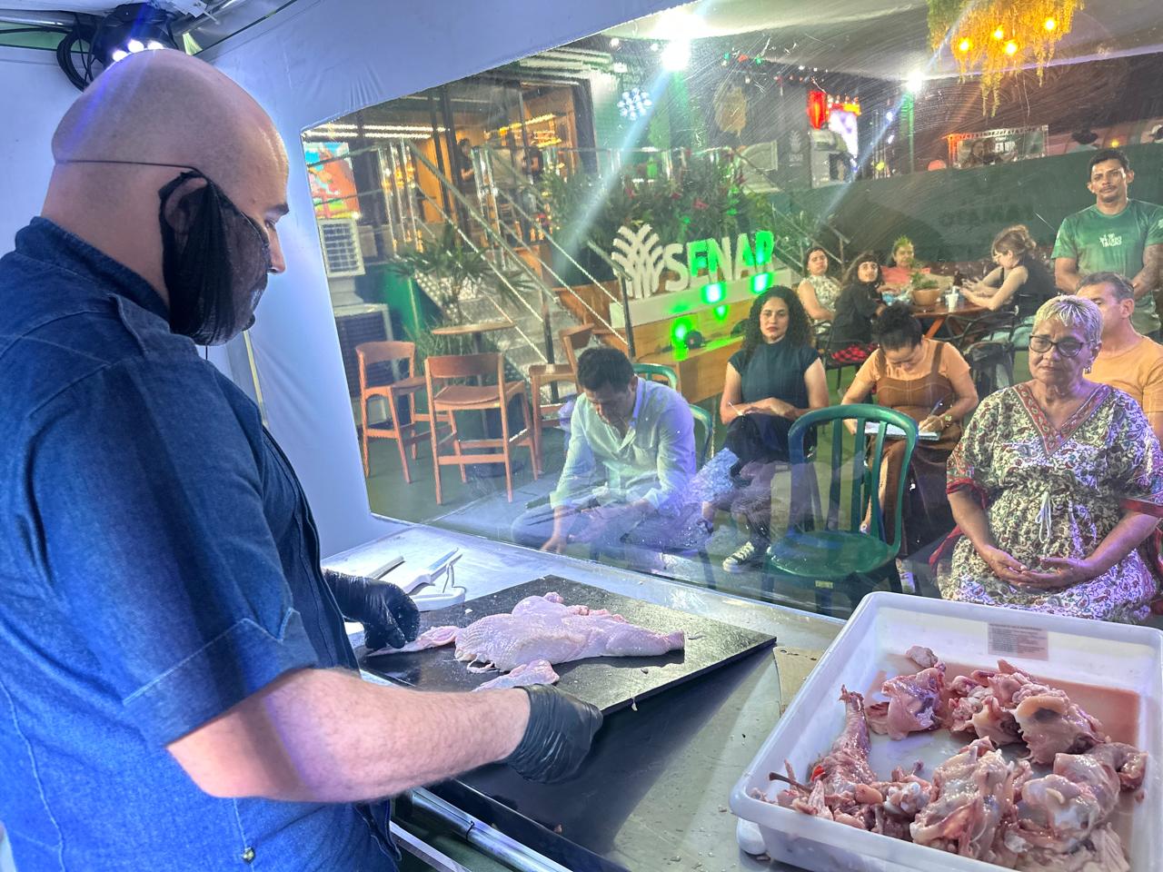 Sistema Famato | Avicultura ganha espaço em MT e Vitrine da Carne destaca potencial do frango na Expocon