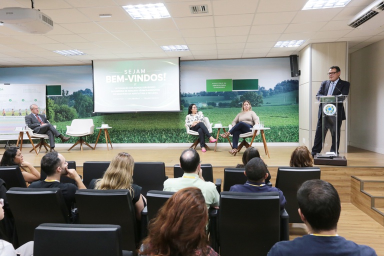 Mapa promove integração de 20 novos servidores aprovados no Concurso Nacional Unificado 2