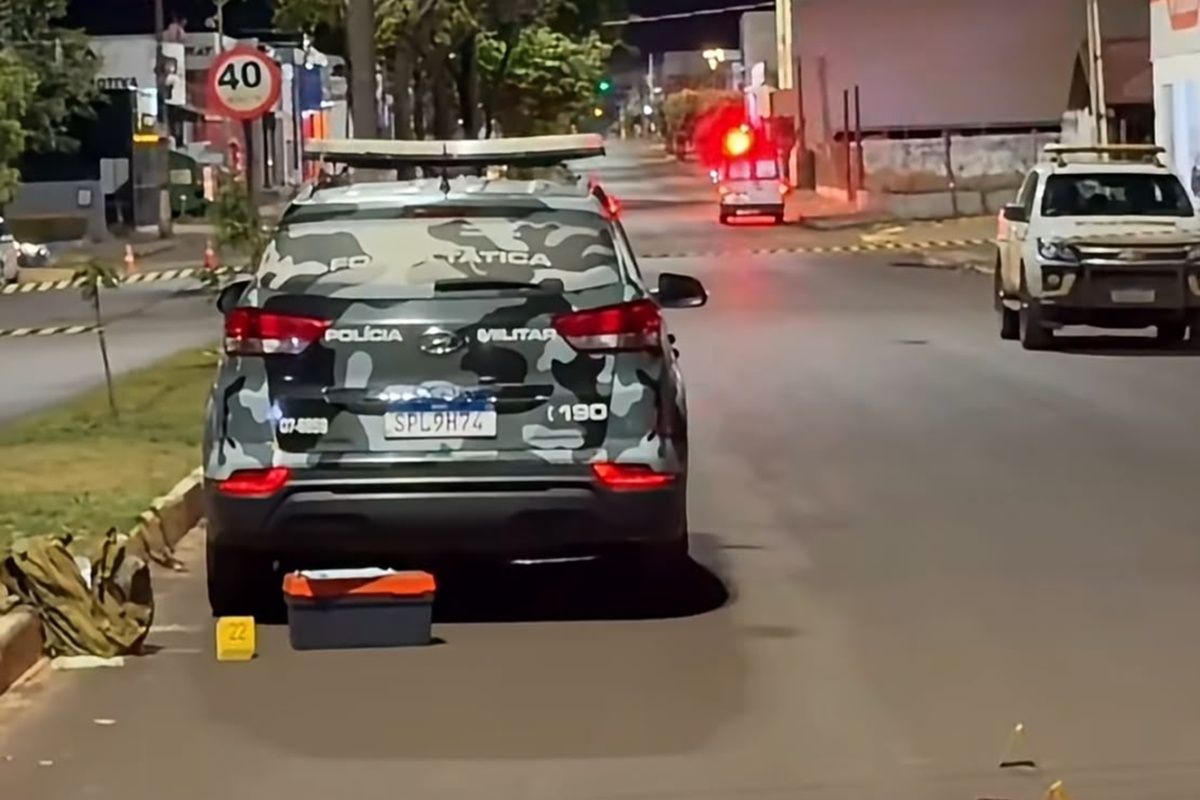 Fuga de moto termina com jovem morto em confronto com a PM