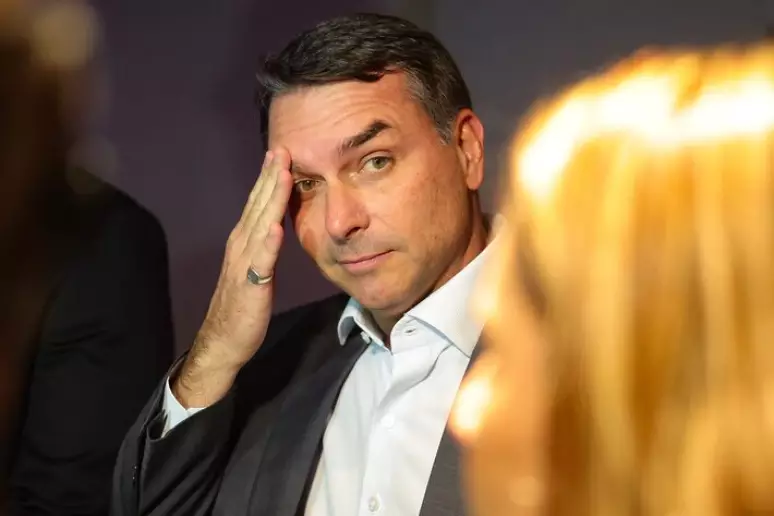 Carta de teor golpista divulgada pelo senador Flávio Bolsonaro (PL) após a derrota nas eleições presidenciais expôs divergências dentro do próprio partido