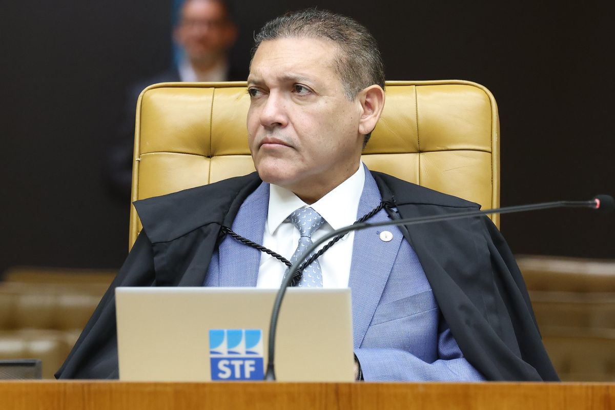 Kassio Nunes manda investigar conteúdo de canal pró-Lula