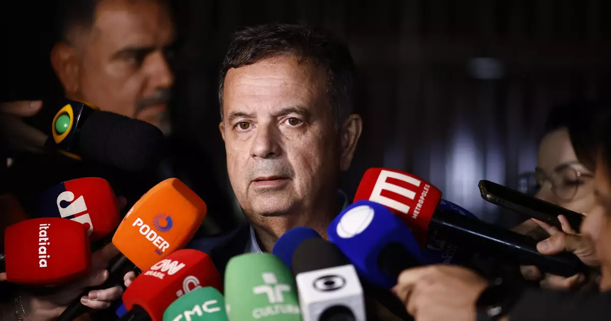 Coordenador de campanha de Flávio Bolsonaro contesta acusações de fraude nas eleições feita pelo ex-candidato