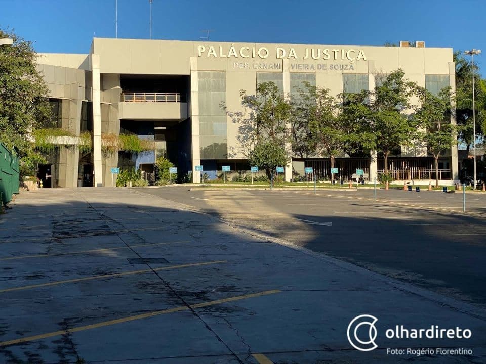10:57 – 
							Justiça declara extinta a punibilidade de advogado que sumiu com processo