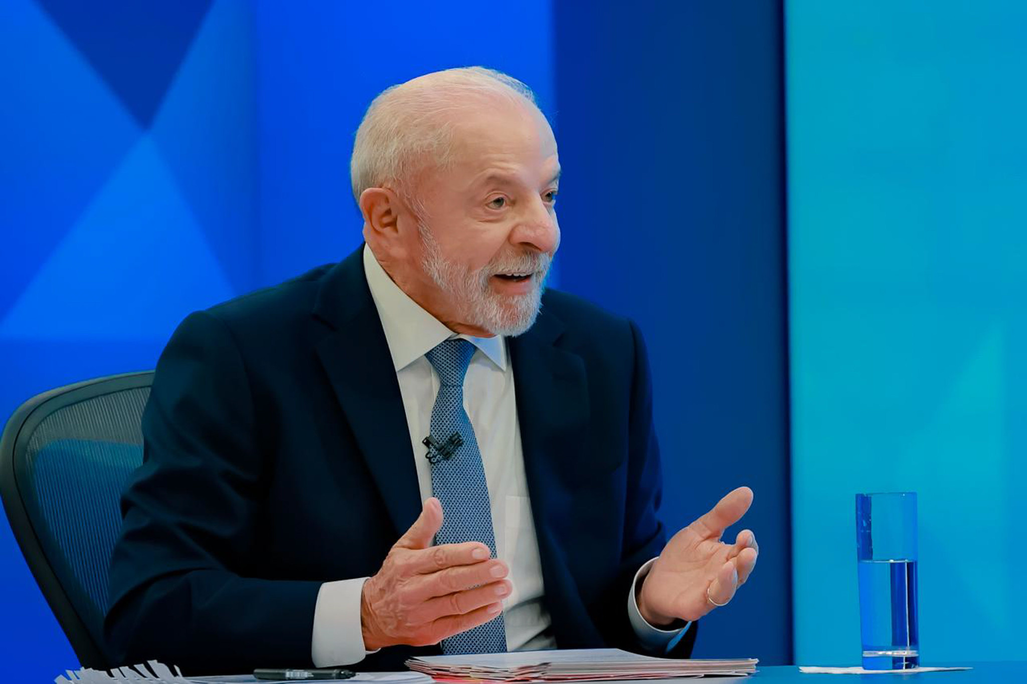 Campanha de Lula acusa Meta de favorecer Flávio