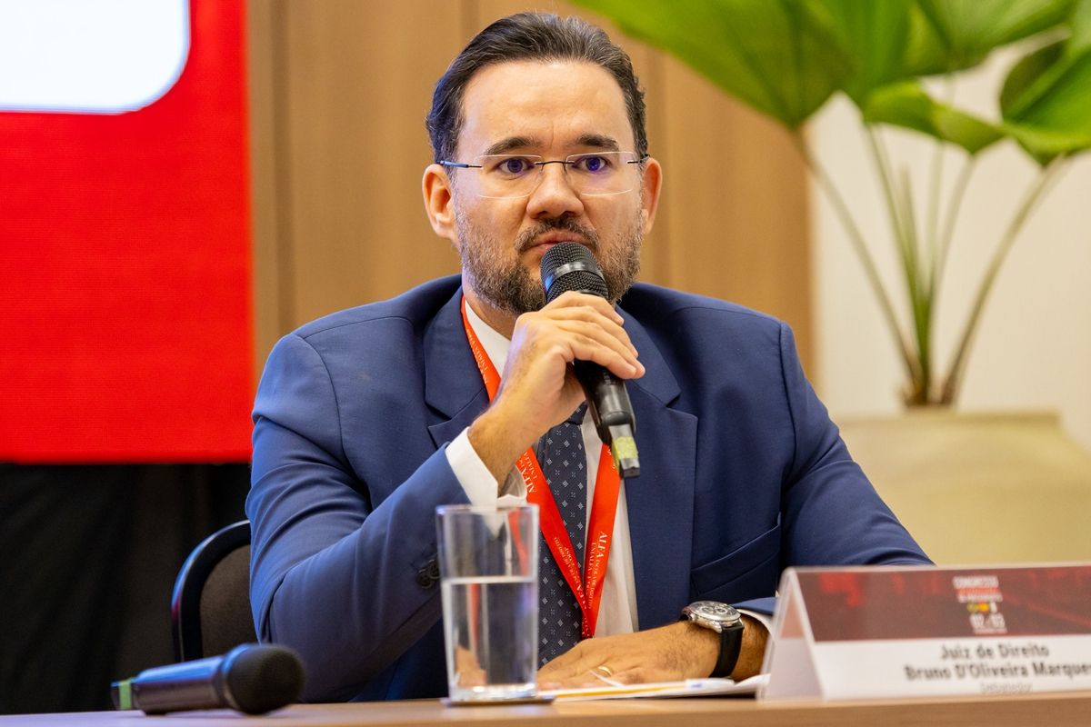 Justiça dá 15 dias para ex-deputado e mais três pagarem R$ 80 mi