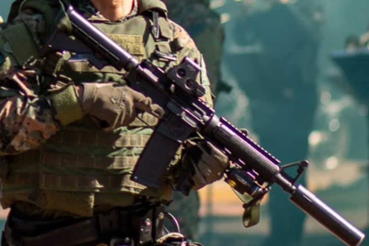 BR-267 é interditada pelo Bope após policial militar entrar em surto e efetuar tiros