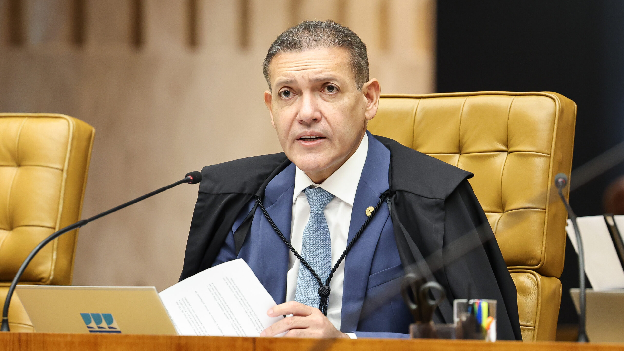 Nunes Marques reconsidera própria decisão sobre “Exército de Lula”