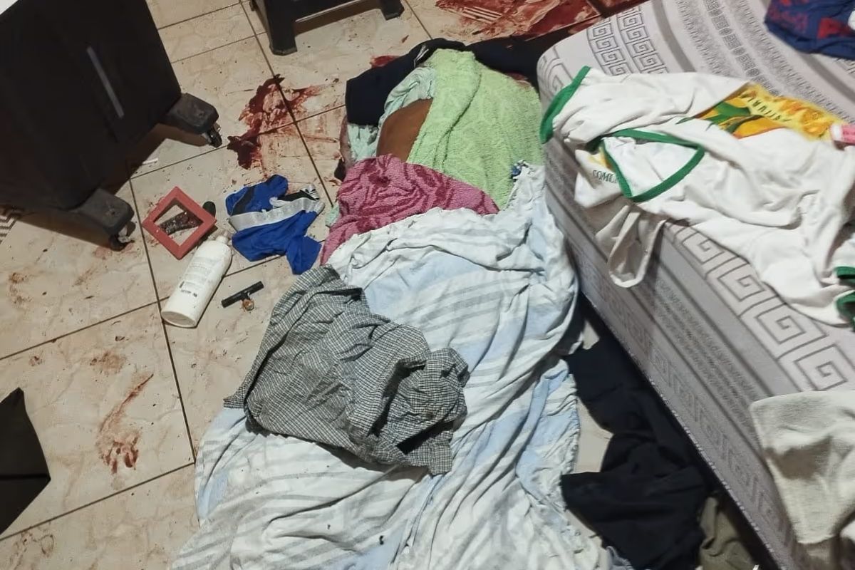 Idoso de 73 anos é encontrado morto ao lado de facão e martelo em Cuiabá
