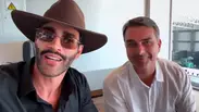 Gusttavo Lima posta vídeo com Flávio Bolsonaro e pede que senador mantenha programas sociais se eleito